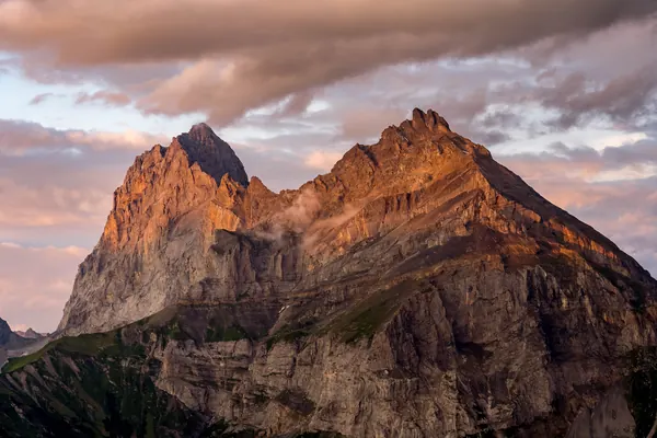 Windgällen beim Sunniggrat – Abendlicht mit aufziehenden Wolken