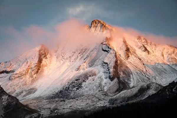 Brisen im Abendlicht – Abendrot mit Neuschnee
