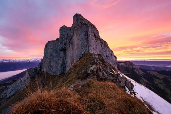 Widderfeld am Pilatus – Abendrot während der Blauen Stunde