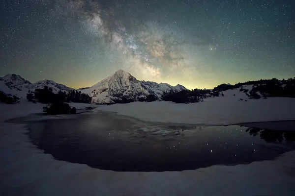 Bristen am Sunniggratseeli – Milchstrasse über dem Bergsee