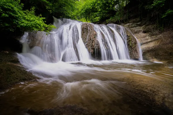 Bielbachfälle – Seidiges Wasser im Wald