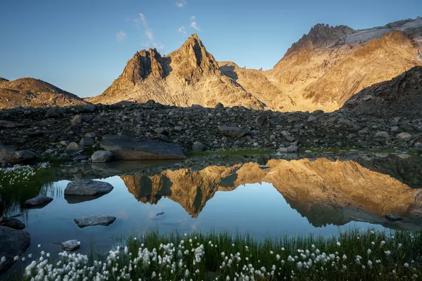 Klein Bielenhorn am Tiefenbachgletscher – Goldene Stunde unter dem sonnigen Berg